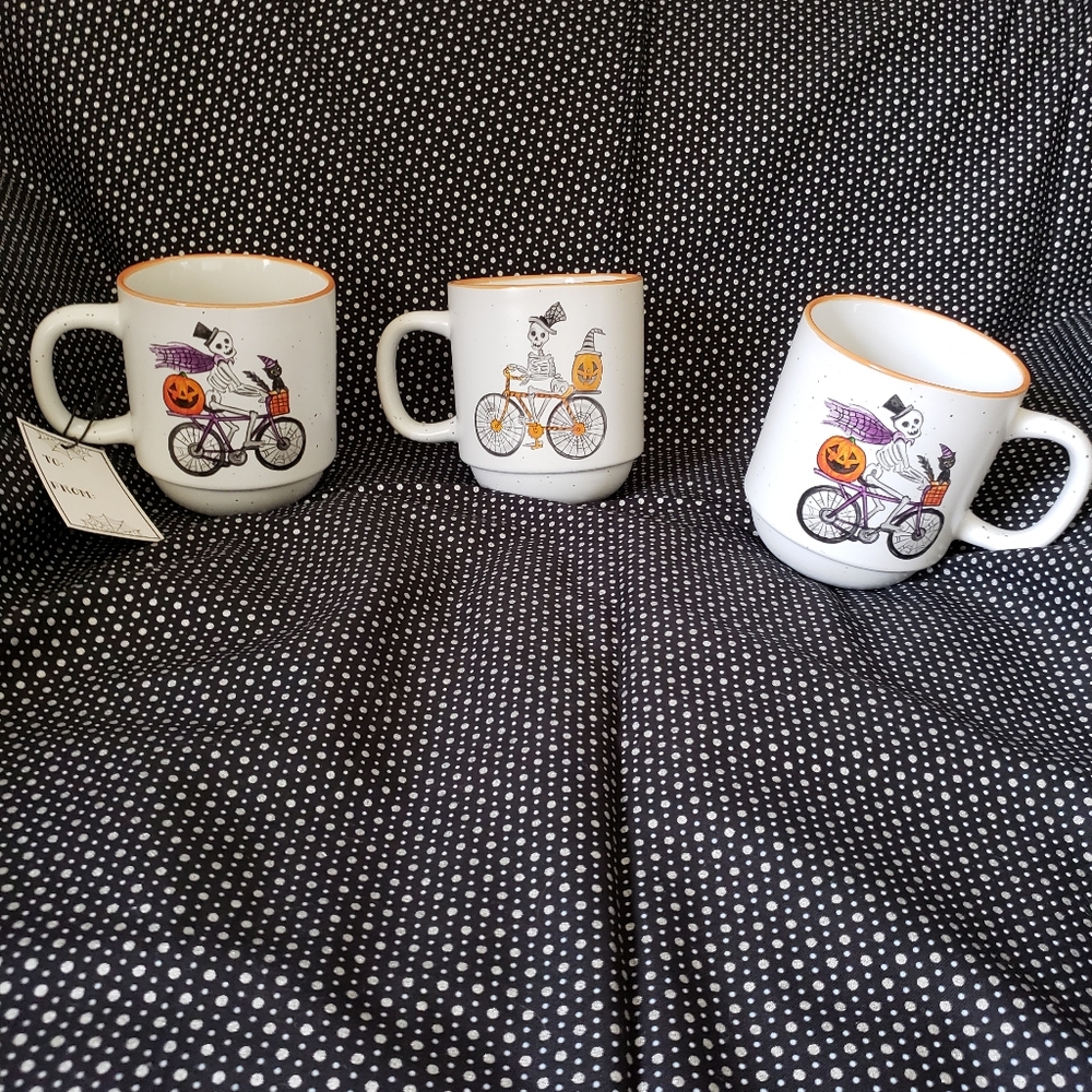 Halloween Skeleton Mugs Stackable Set Of 3 NWT